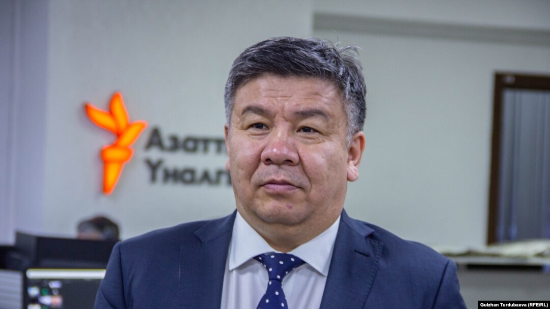 Алмамбет Шыкмаматов.