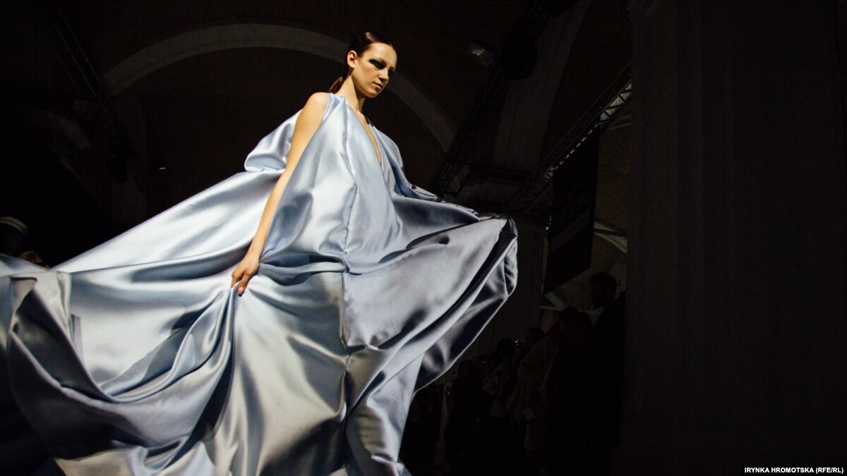 oi5.ru: Фоторепортаж: Ukrainian Fashion Week стартовал в Киеве Фоторепортаж: Ukrainian Fashion Week стартовал в Киеве