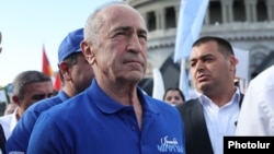 ՀՀ երկրորդ նախագահ Ռոբերտ Քոչարյանը իր գլխավորած «Հայաստան» դաշինքի  ընտրարշավի ժամանակ, մայիս, 2026թ.