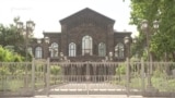 Ֆեյսբուքյան 23 ստատուս՝ ուղեկցող սաղմոսներով. 2 շաբաթ է՝ վարչապետը կաթողիկոսական գահն ազատելու գործընթաց է սկսել