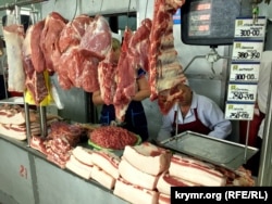 Мясной лабаз на Центральном рынке в Симферополе