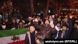 Հայաստան - Իրանցիների ցույցը Երևանում Իրանի դեսպանատան դիմաց, 12-ը հունվարի, 2026թ.