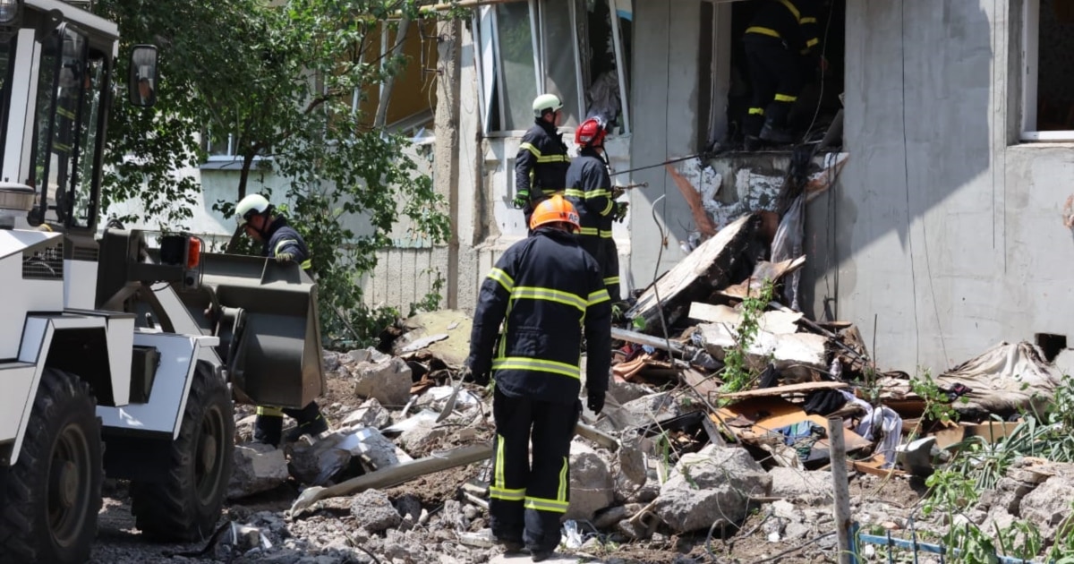 у Луцьку деблокували тіло загиблого через атаку Росії у Луцьку деблокували тіло загиблого через атаку Росії