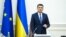 Постанову про відставку на засіданні 30 травня підтримали 97 народних депутатів за необхідних 226