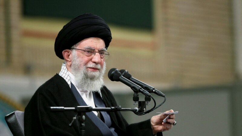 خامنه‌ای در پیام نوروزی، مشکلات اقتصادی را ریشه مشکلات دیگر ایران خواند