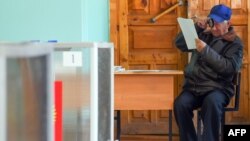 Избирательный участок в Костроме, 13 сентября 2015.