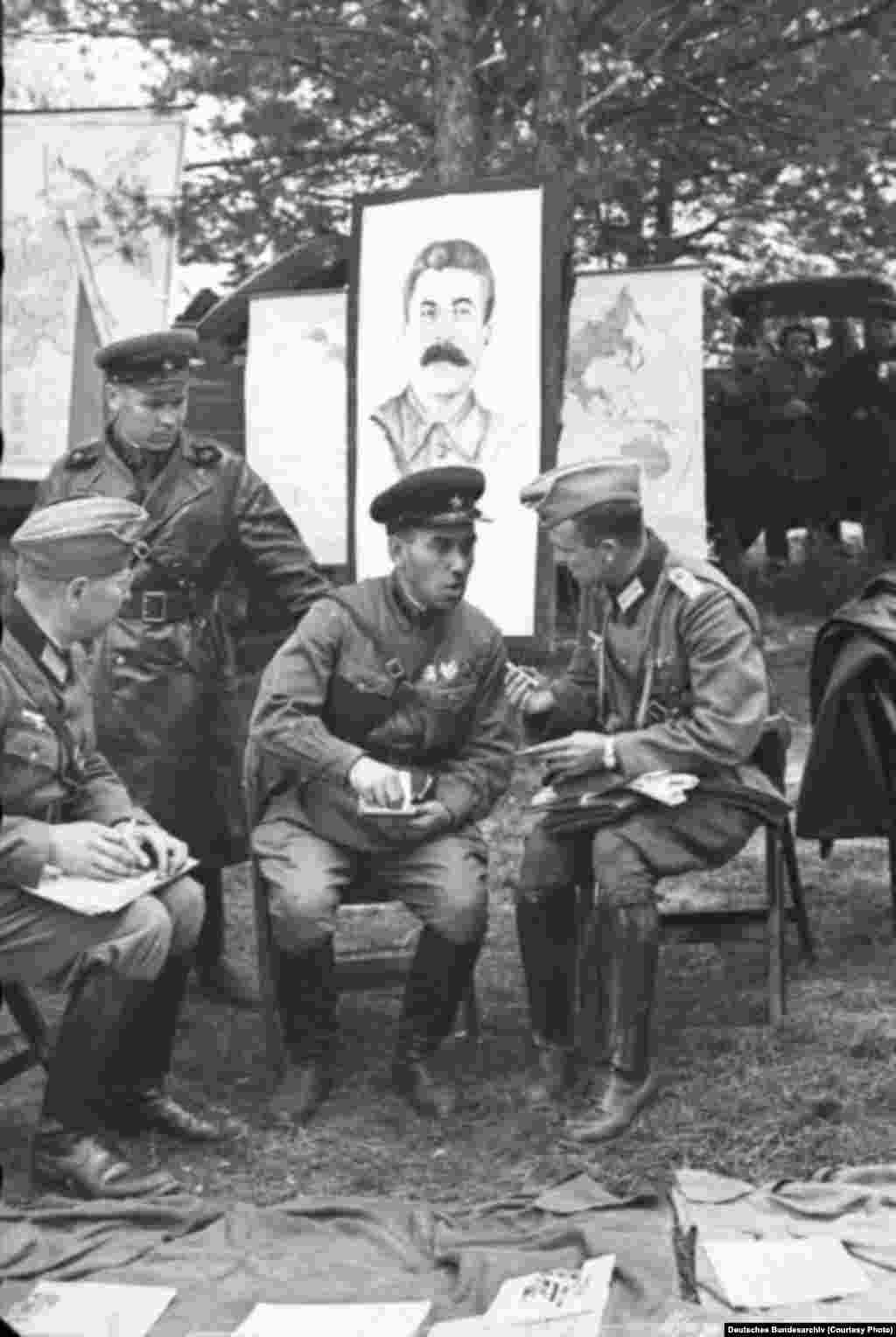 German and Soviet soldiers meet in Brest on September 22, 1939.