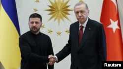 Украин президенти Владимир Зеленский түрк лидери Режеп Таип Эрдоган менен Анкарада жолукту, 15-май, 2025-жыл.