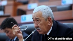 2020-жылы октябрда өткөн парламенттик шайлоодо Исхак Масалиев "Бүтүн Кыргызстан" партиясынын курамында катышкан.
