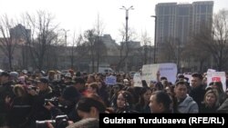 Гирдиҳамоии рӯзи 10-уми март дар Бишкек