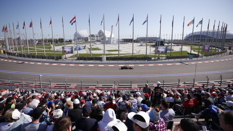 Откажана трката на Формула 1 во Сочи, финалето на Лигата на шампиони преселено од Санкт Петерсбург во Париз