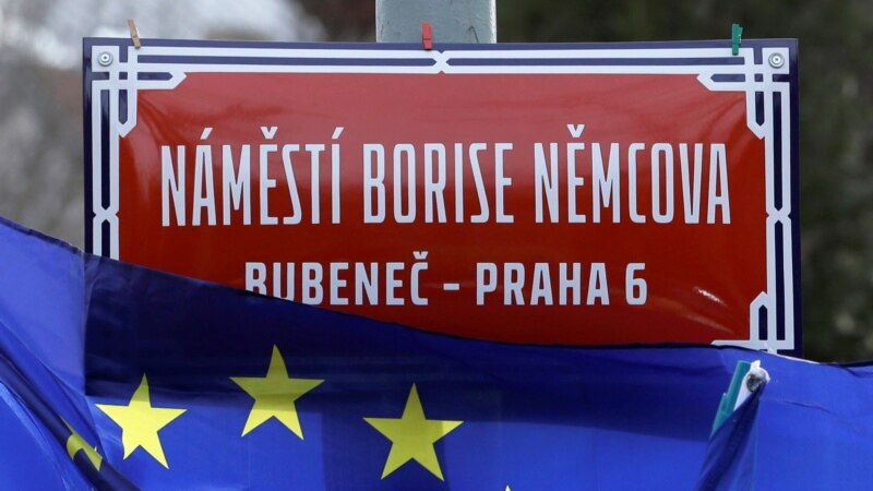 Ambasada Rusie la Praga își schimbă adresa ca să evite „Piața Nemțov”