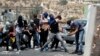 درگیری بین فلسطینیان و پلیس اسرائیل در پی گسترش تدابیر امنیتی در اقصی
