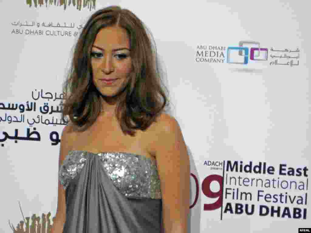منا چلبی هنرپیشه مصری