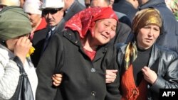 Родственник погибших на площади Ала-Тоо, 7 апреля 2010