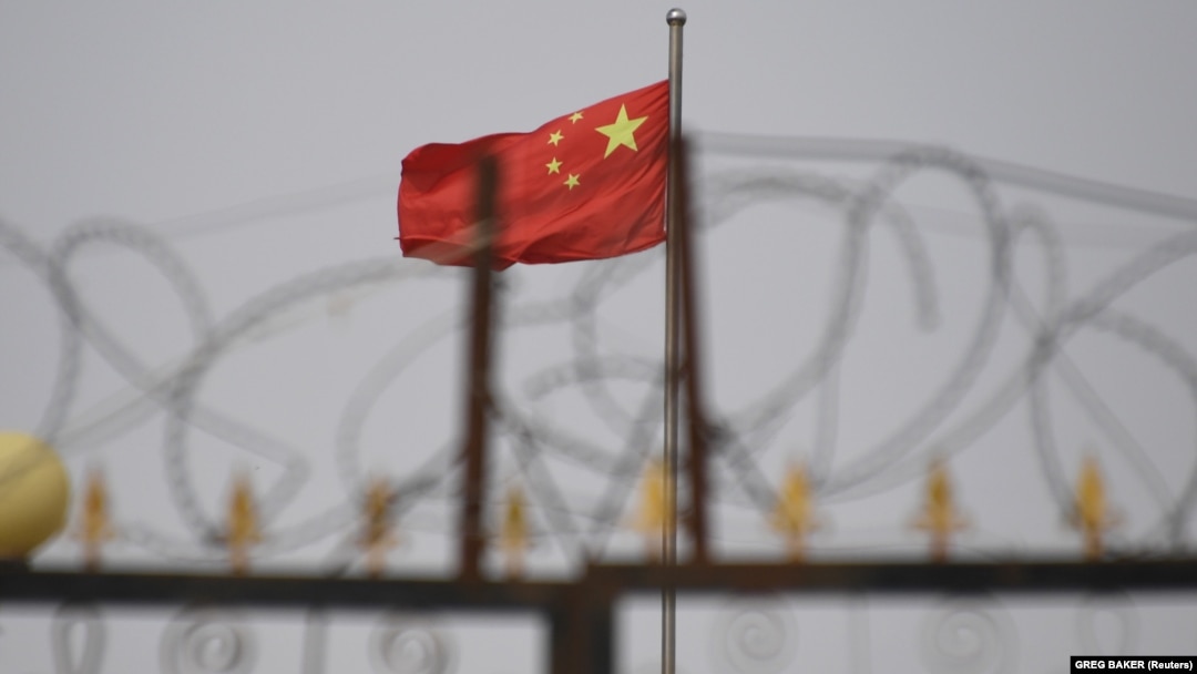 Украиндық кеудеге арналған порно