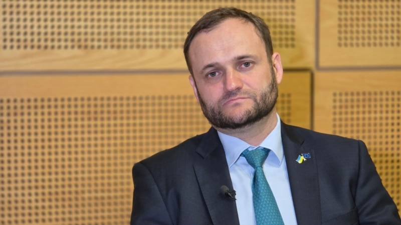 Кулеба розповів, скільком сім’ям компенсували вартість зруйнованого житла, а скільки чекають