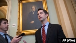 سناتور تام کاتن (عکس از آرشیو)