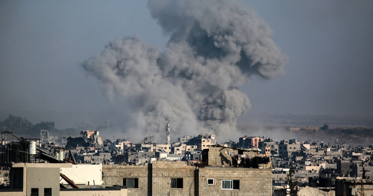 Sulmet izraelite në Gazë vrasin të paktën 16 palestinezë