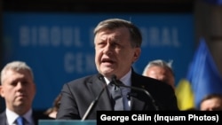 Crin Antonescu, candidat PNL-PSD-UDMR