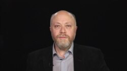 Дмитрий Травин: "Сократите дурацкие расходы, вроде расходов на войну и голосование по поправкам"