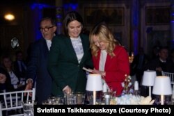 Сьвятлана Ціханоўская і прэм'ер-міністар Італіі Джорджа Мэлёні былі ўганараваныя прэміяй імя Маргарэт Тэтчэр. Рым. 11 сьнежня 2025