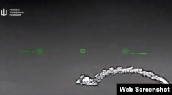 Детонация и вылет ракеты во время поражения пусковой установки БРК «Бастион» у села Фурмановка. Скриншот кадра видео ГУР МО Украины