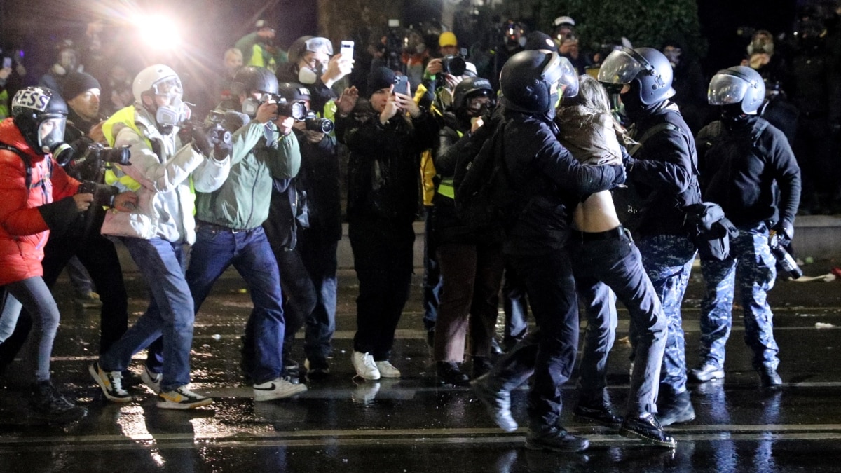 Clashes between protesters and the police took place again at night in Georgia