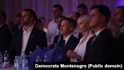 Danijela Mujović na predizbornom skupu sa suprugom Sašom Mujovićem