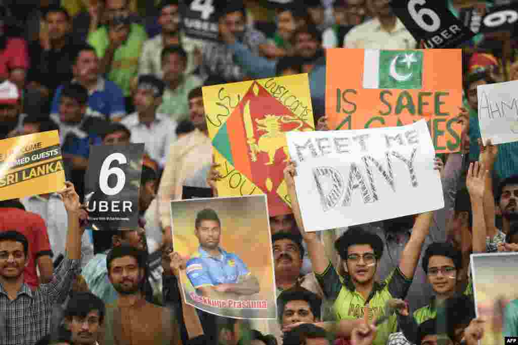 قذافي لوبغالي ته ګڼ کتونکي ورغلي ول