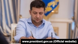 Presidenti ukrainas, Volodymyr Zelenskyi.