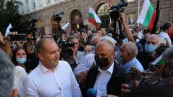 Predsjednik Bugarske Rumen Radev na protestu u Sofiji 10. jula