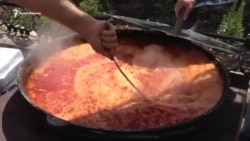 «Вкусный» репортаж: как в Крыму борщ варили (видео)