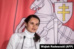 Светлана Тихановская выступает на встрече с представителями белорусской общины в Польше 9 сентября