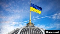 У сьогоднішньому порядку денному передбачено, що нового спікера будуть обирати після «години запитань до уряду», з 11:00