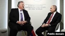 Switzerland - Armenian Prime Minister Nikol Pashinian meets Armenian-American businessman Noubar Afeyan, Davos, January 22, 2026.