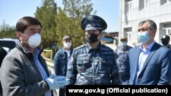 Премьер-министр М. Абылгазиев Жалал-Абад облусундагы иш сапарында. 4-апрель, 2020-жыл.