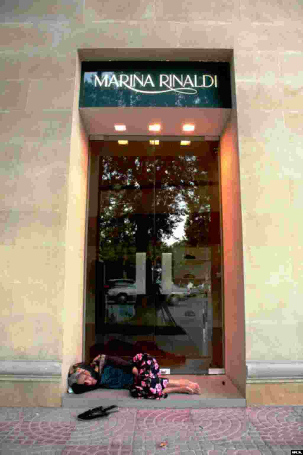 Zəngin və səfil Bakı #29