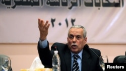 رئيس لجنة إنتخابات الرئاسة المصرية فاروق سلطان يتحدث في مؤتمر صحفي