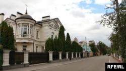 The newly renamed Volunteer Battalion Street in Kyiv, home to the Russian Consulate