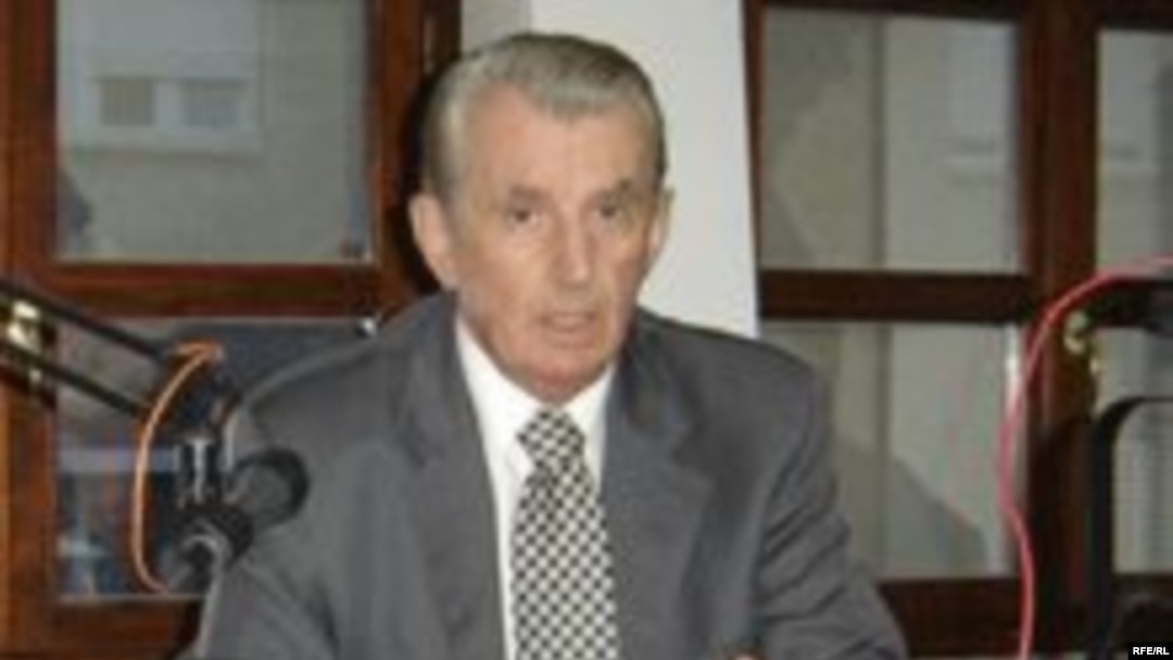 Dušan Lazić