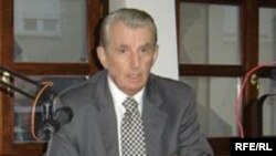 Dušan Lazić