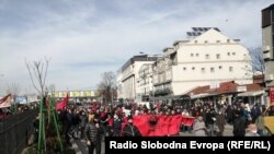 Фотографија од протестот на роднините и поддржувачите на тогаш обвинетите во „Монструм“, кој се одржа во Скопје на 29 јануари 2021, откако Обвинителството побара највисоки казни