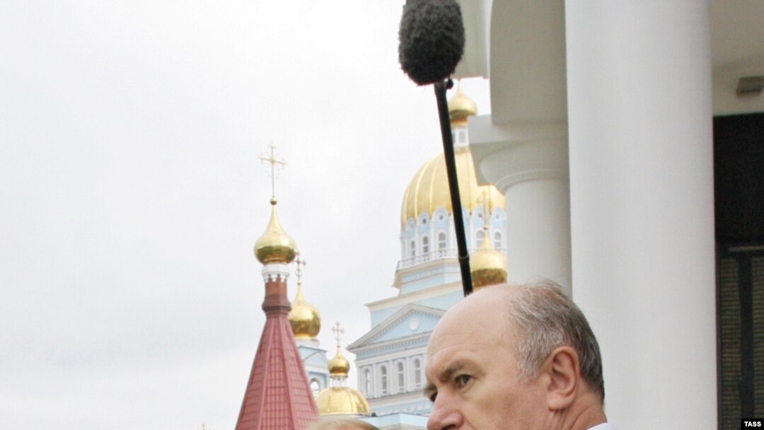 По мнению наблюдателей, перенос голосования поможет власти использовать федеральные ресурсы на местных выборах