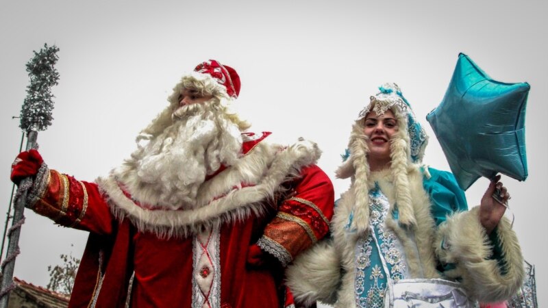 Россия: бывшие сотрудники оборонного завода во Владивостоке просят зарплату у Деда Мороза