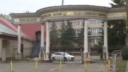 Карантинге жабылған орталық клиникалық аурухана. Алматы, 13 сәуір 2020 жыл.