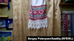 Традиционная нагайбакская вышивка в музее села Фершампенуаз