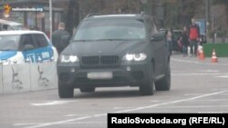 Окраса автопарку СБУ – BMW X5 – використовується співробітником СБУ І.А.Керезвасом і належить його батькові