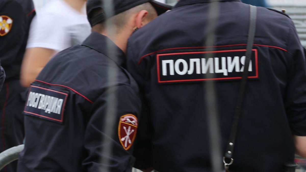 Two Navalny Associates' Houses Searched By Russian Police - Vimarsana News