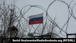 За ініціативою Кабінету міністрів України, Служби безпеки України і Національного банку України запроваджені санкції щодо 294 юридичних та 848 фізичних осіб